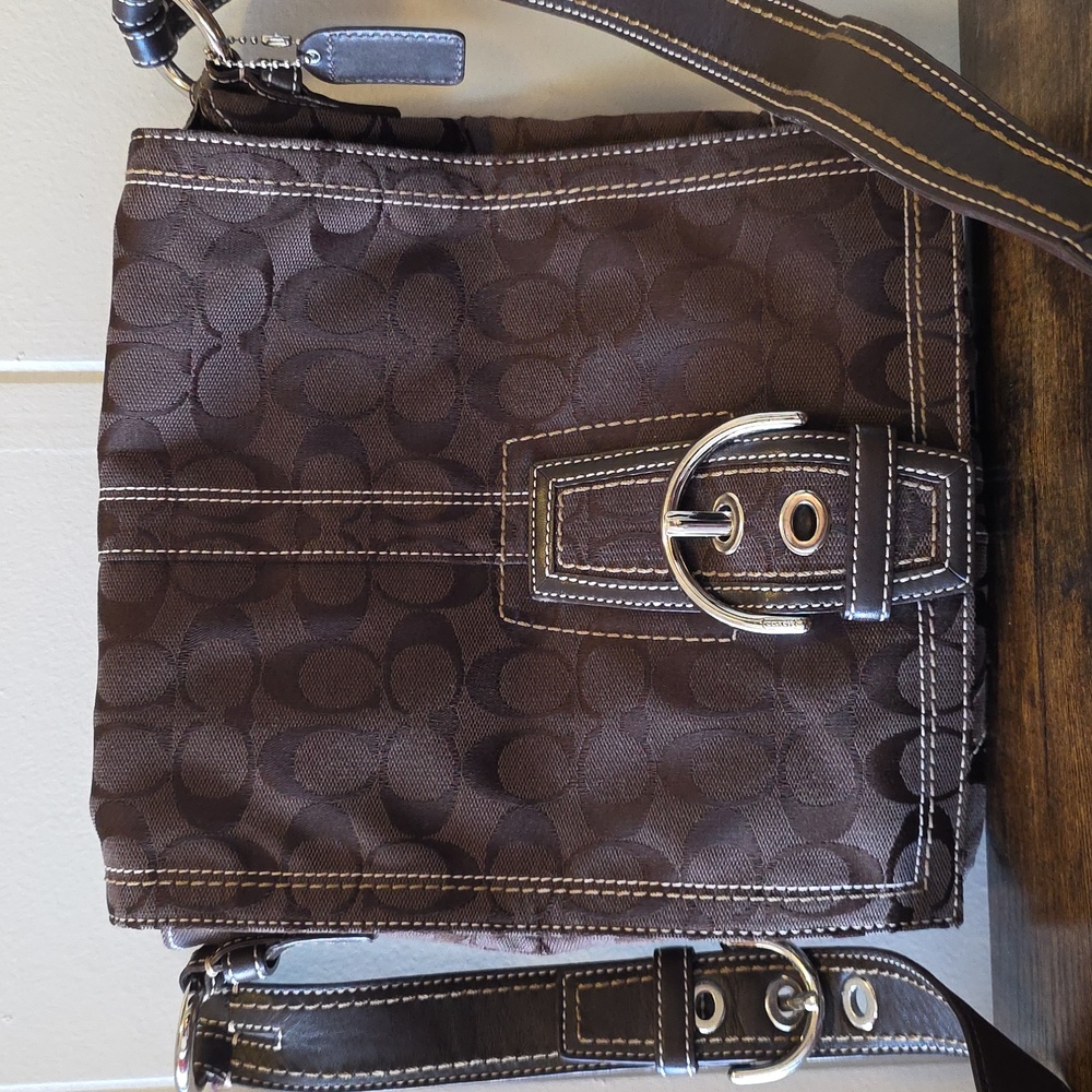 Coach Signature Shoulder Bag